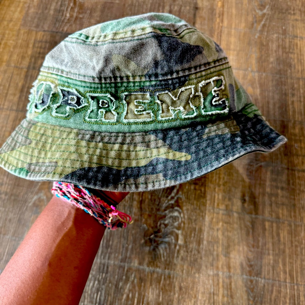 DEMIUM SUPREME BUCKET EXCLUSIVE AND HARD TO FIND